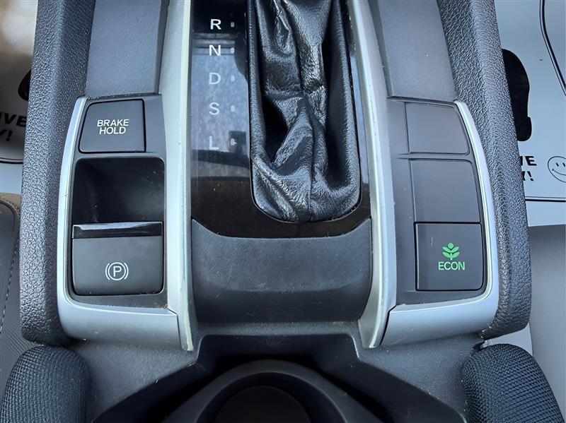Honda Civic 4dr Sdn LX Auto 2017