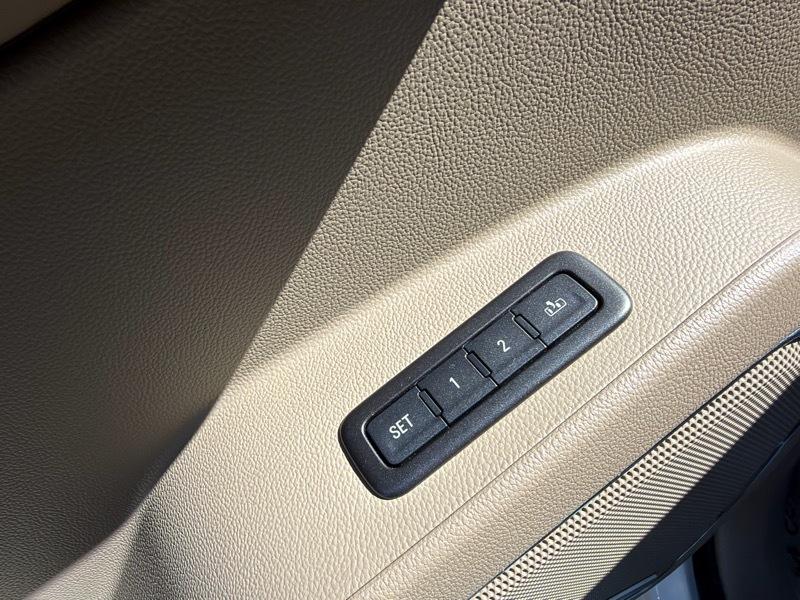 GMC Yukon XL SLT 2WD 2016