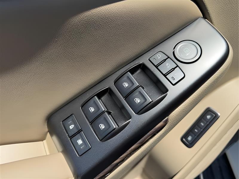 GMC Yukon XL SLT 2WD 2016