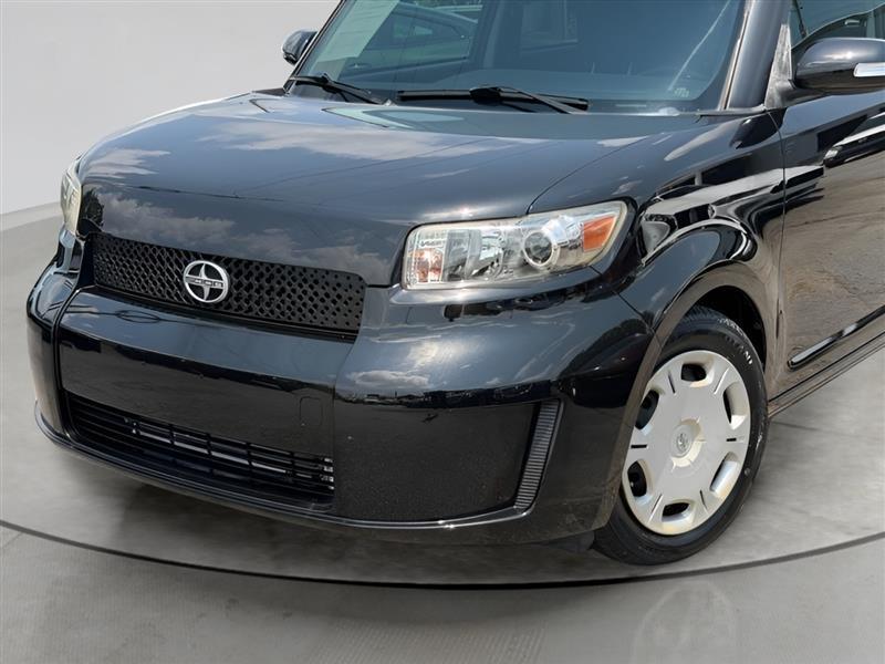 Scion xB 5-Door Wagon 4-Spd AT 2010
