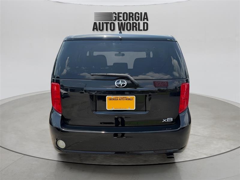 Scion xB 5-Door Wagon 4-Spd AT 2010