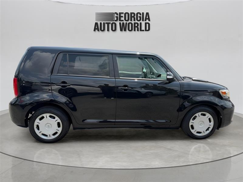 Scion xB 5-Door Wagon 4-Spd AT 2010