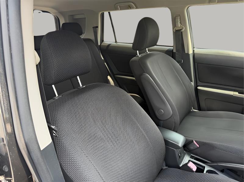 Scion xB 5-Door Wagon 4-Spd AT 2010