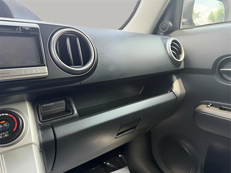 Scion xB 5-Door Wagon 4-Spd AT 2010