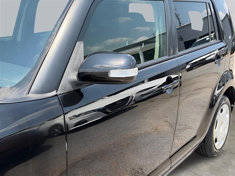 Scion xB 5-Door Wagon 4-Spd AT 2010