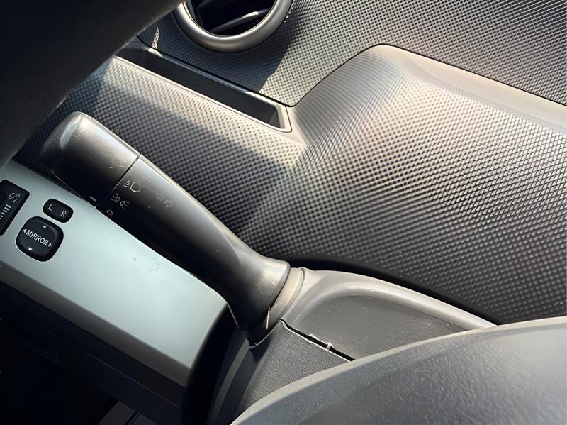 Scion xB 5-Door Wagon 4-Spd AT 2010