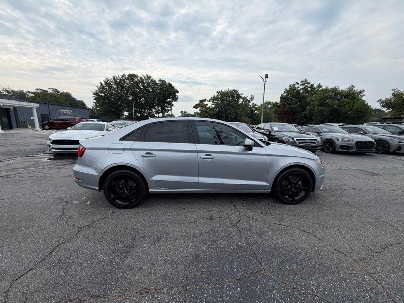 Audi A3 1.8T Premium FWD S tronic 2015