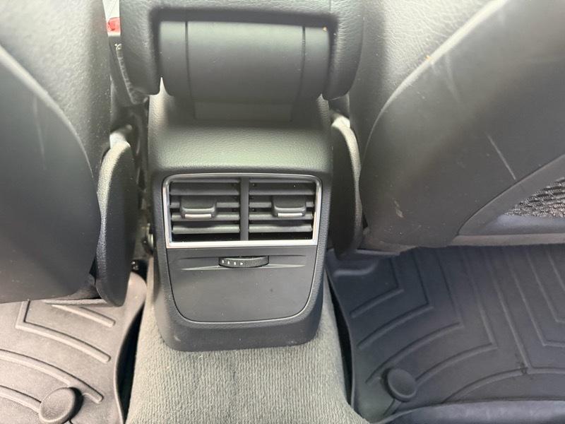 Audi A3 1.8T Premium FWD S tronic 2015