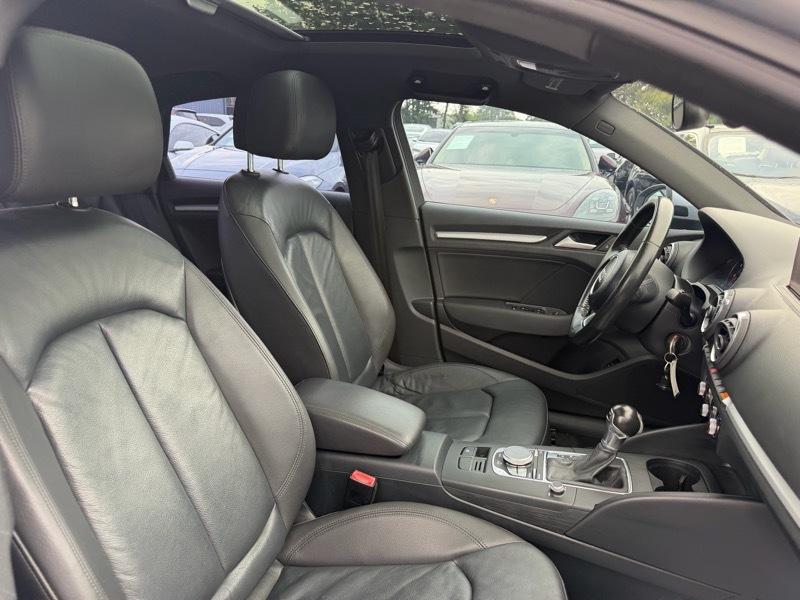 Audi A3 1.8T Premium FWD S tronic 2015