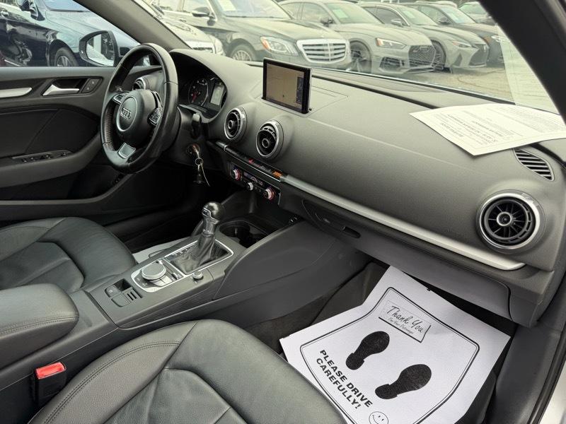 Audi A3 1.8T Premium FWD S tronic 2015