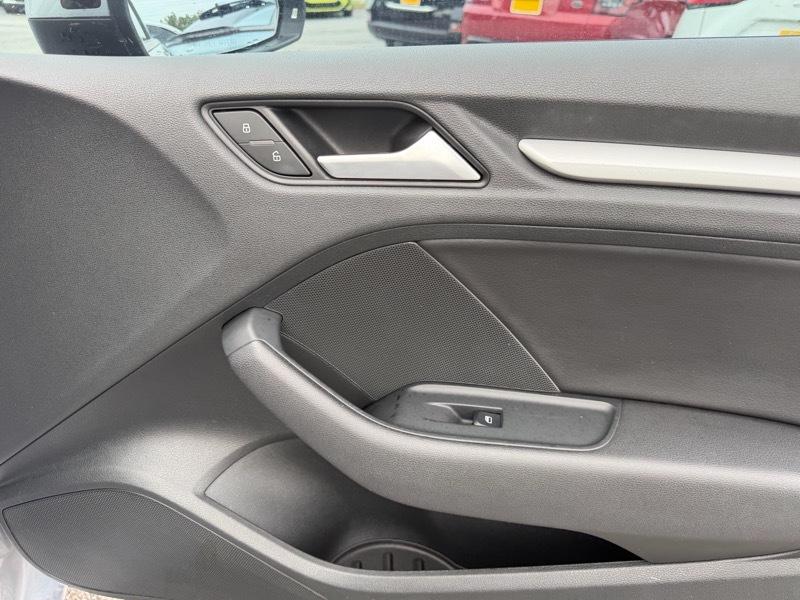 Audi A3 1.8T Premium FWD S tronic 2015