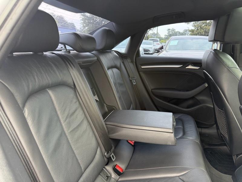 Audi A3 1.8T Premium FWD S tronic 2015