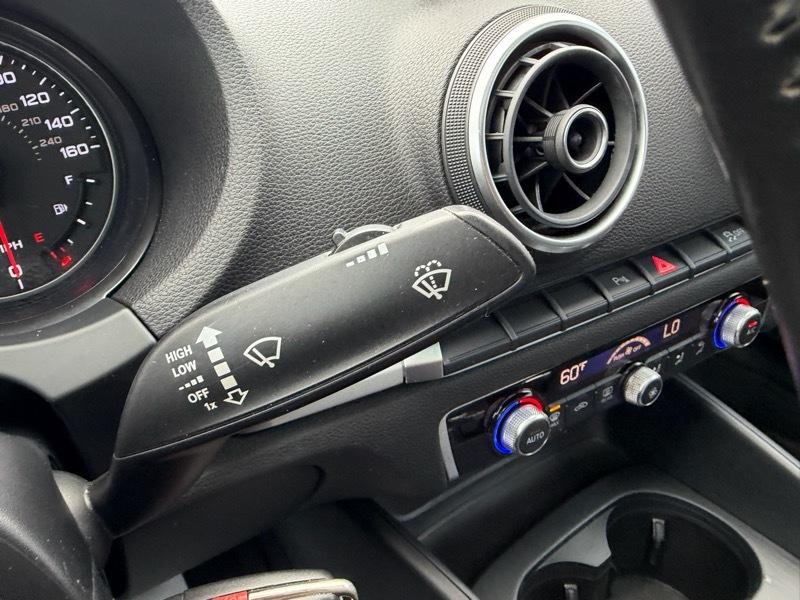 Audi A3 1.8T Premium FWD S tronic 2015