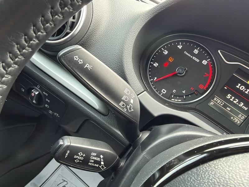 Audi A3 1.8T Premium FWD S tronic 2015