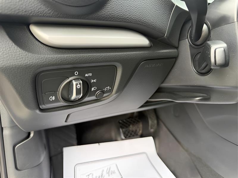 Audi A3 1.8T Premium FWD S tronic 2015