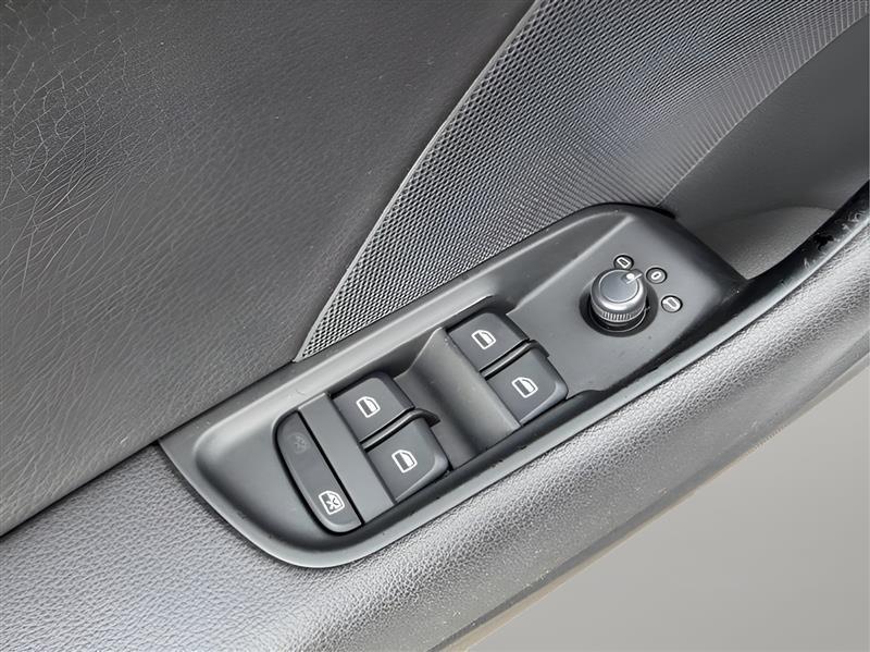 Audi A3 1.8T Premium FWD S tronic 2015