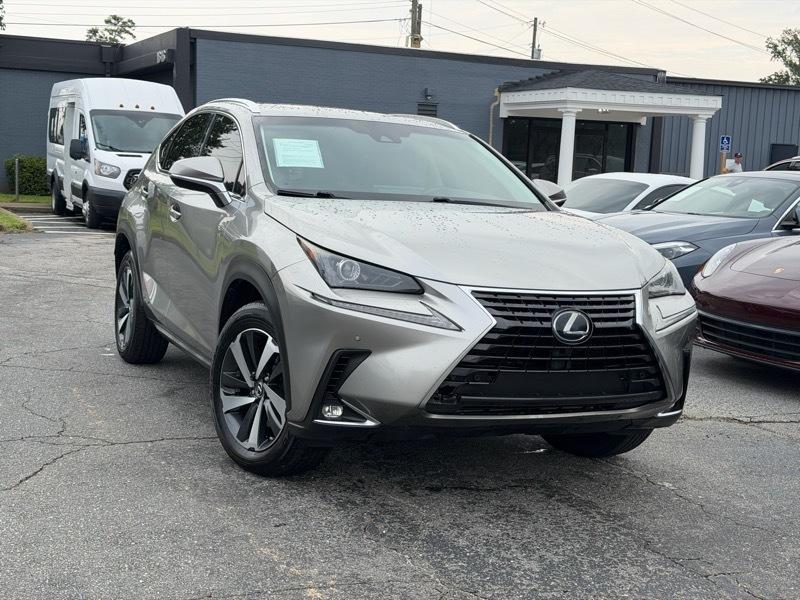 Lexus NX 300h AWD 2018
