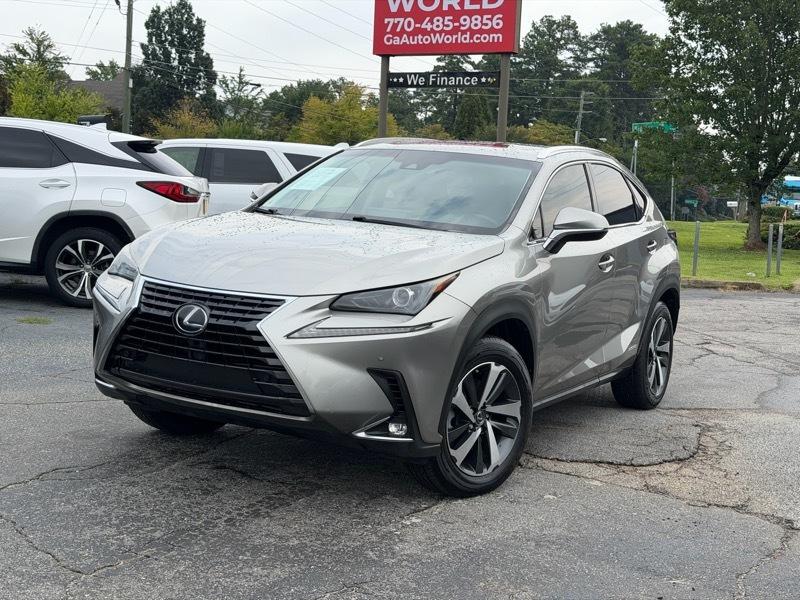 Lexus NX 300h AWD 2018