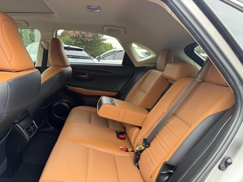 Lexus NX 300h AWD 2018