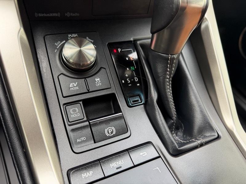 Lexus NX 300h AWD 2018
