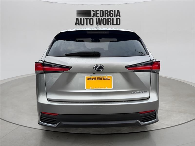 Lexus NX 300h AWD 2018