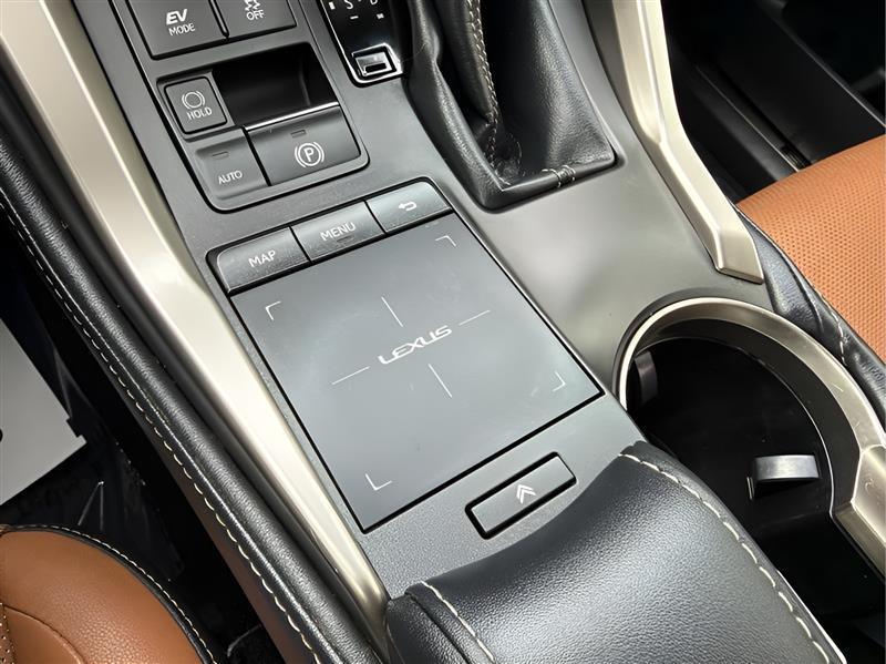 Lexus NX 300h AWD 2018
