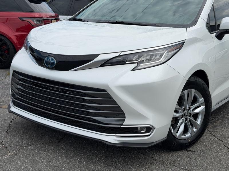 Toyota Sienna Limited 7-Passenger 2022