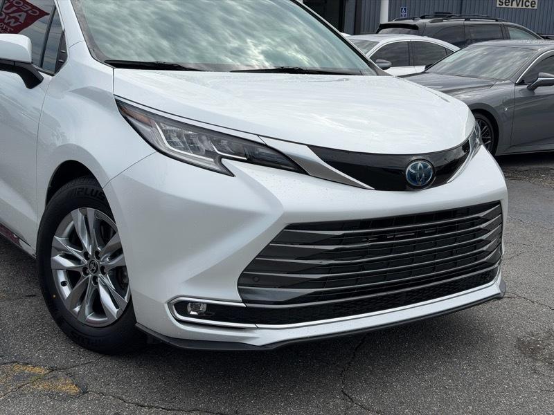 Toyota Sienna Limited 7-Passenger 2022