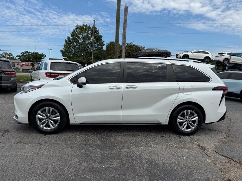 Toyota Sienna Limited 7-Passenger 2022