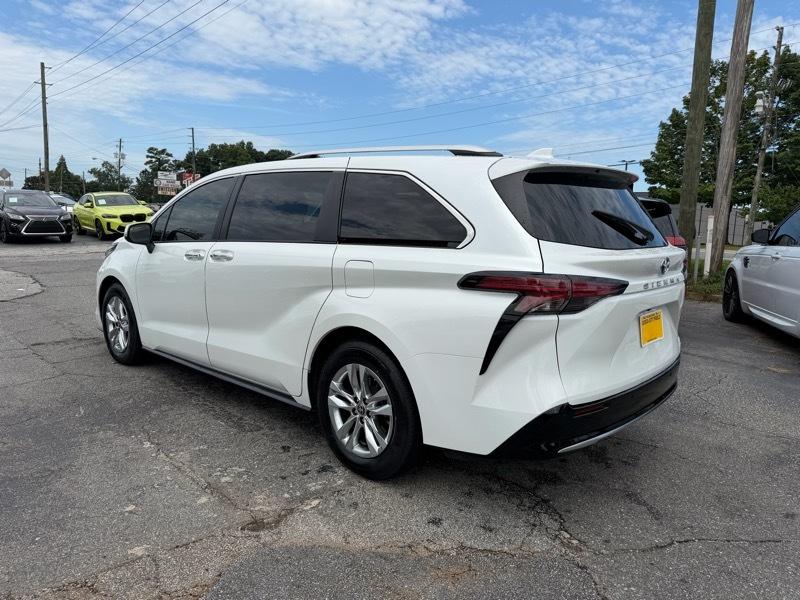 Toyota Sienna Limited 7-Passenger 2022