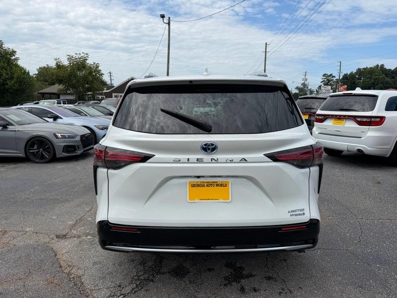 Toyota Sienna Limited 7-Passenger 2022