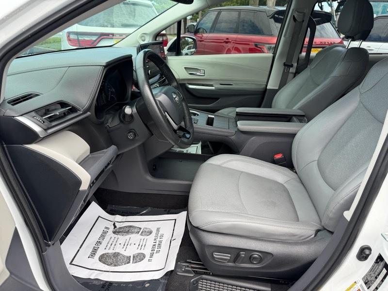 Toyota Sienna Limited 7-Passenger 2022