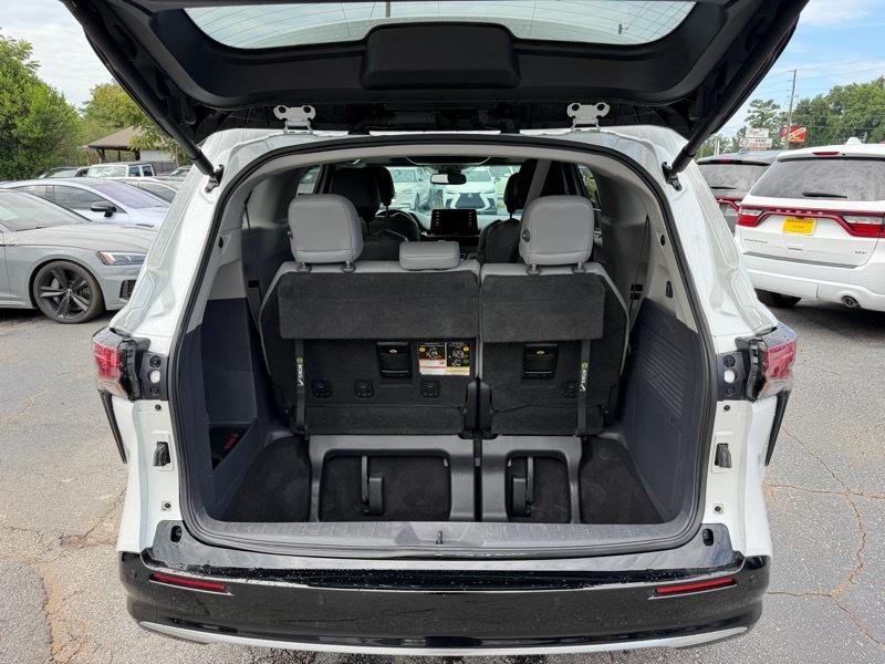 Toyota Sienna Limited 7-Passenger 2022