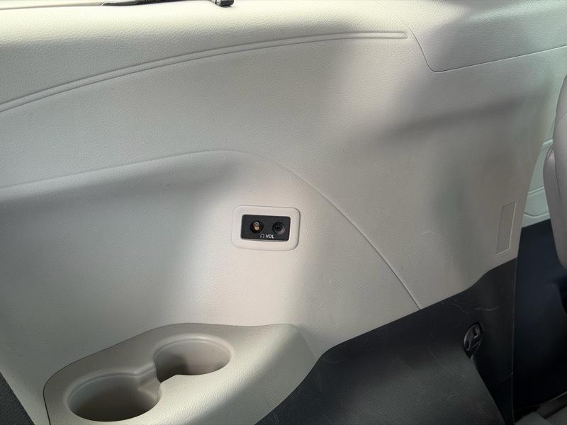 Toyota Sienna Limited 7-Passenger 2022