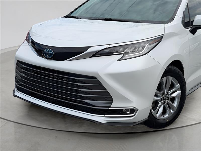Toyota Sienna Limited 7-Passenger 2022