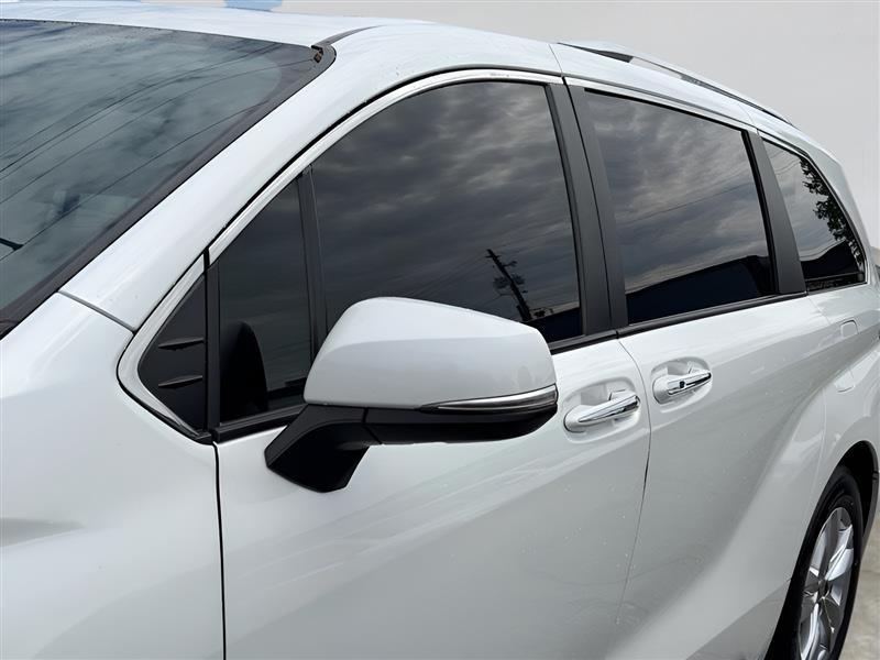 Toyota Sienna Limited 7-Passenger 2022