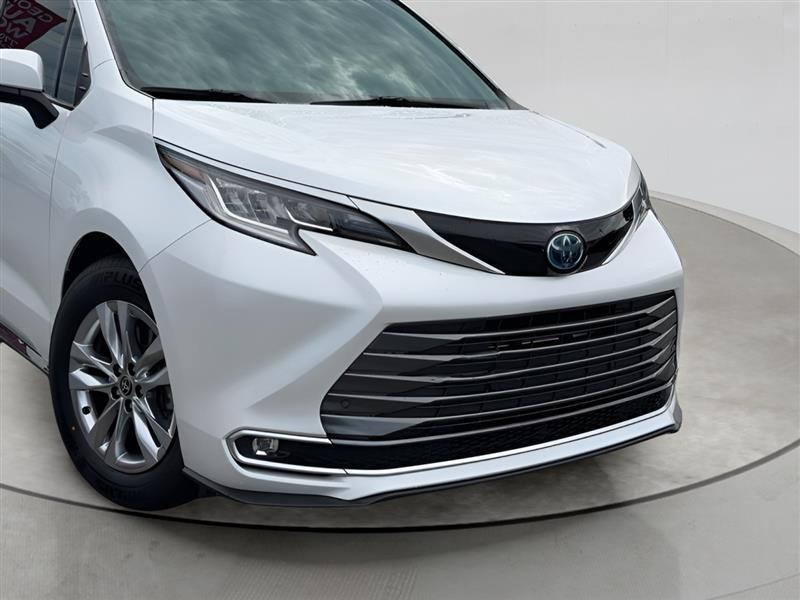 Toyota Sienna Limited 7-Passenger 2022