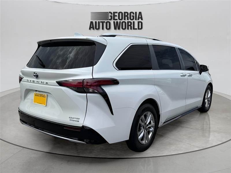 Toyota Sienna Limited 7-Passenger 2022