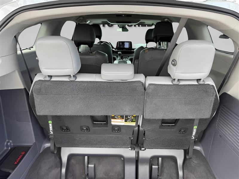 Toyota Sienna Limited 7-Passenger 2022