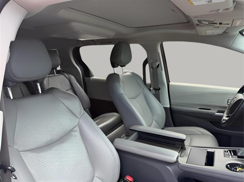 Toyota Sienna Limited 7-Passenger 2022
