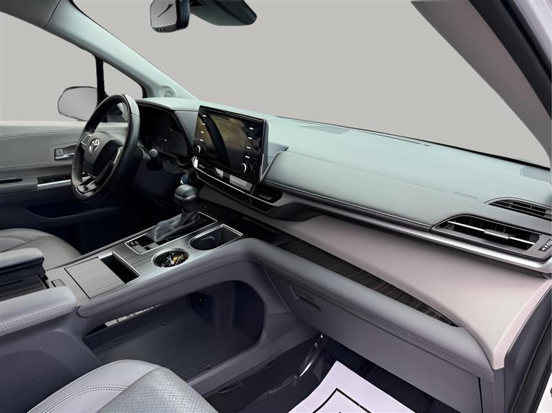 Toyota Sienna Limited 7-Passenger 2022