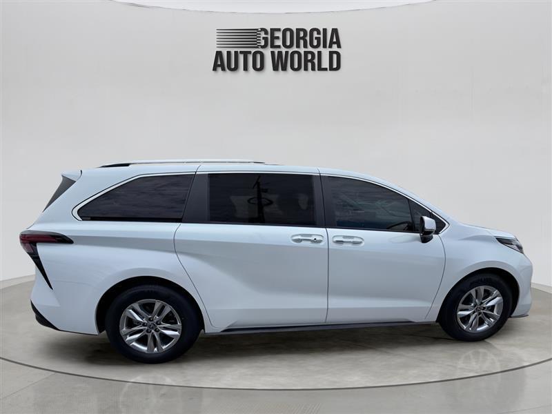 Toyota Sienna Limited 7-Passenger 2022