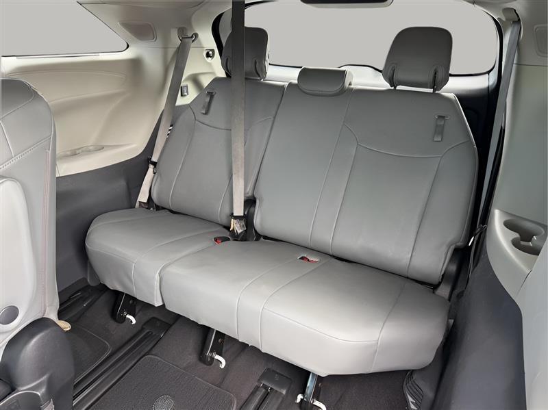 Toyota Sienna Limited 7-Passenger 2022