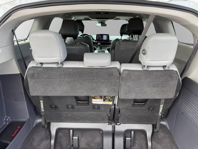 Toyota Sienna Limited 7-Passenger 2022