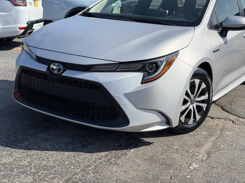 Toyota Corolla LE Hybrid 2021
