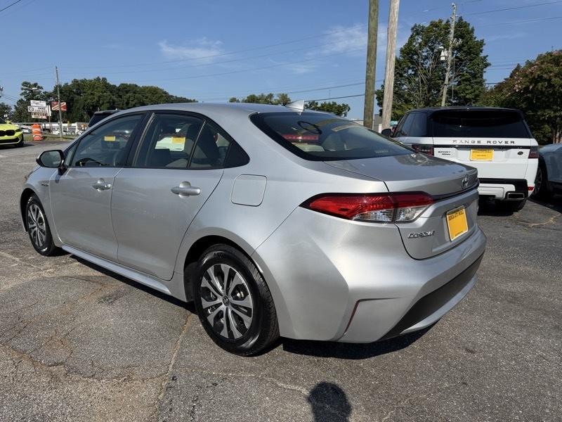 Toyota Corolla LE Hybrid 2021