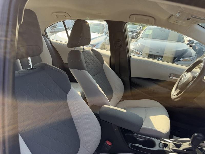 Toyota Corolla LE Hybrid 2021