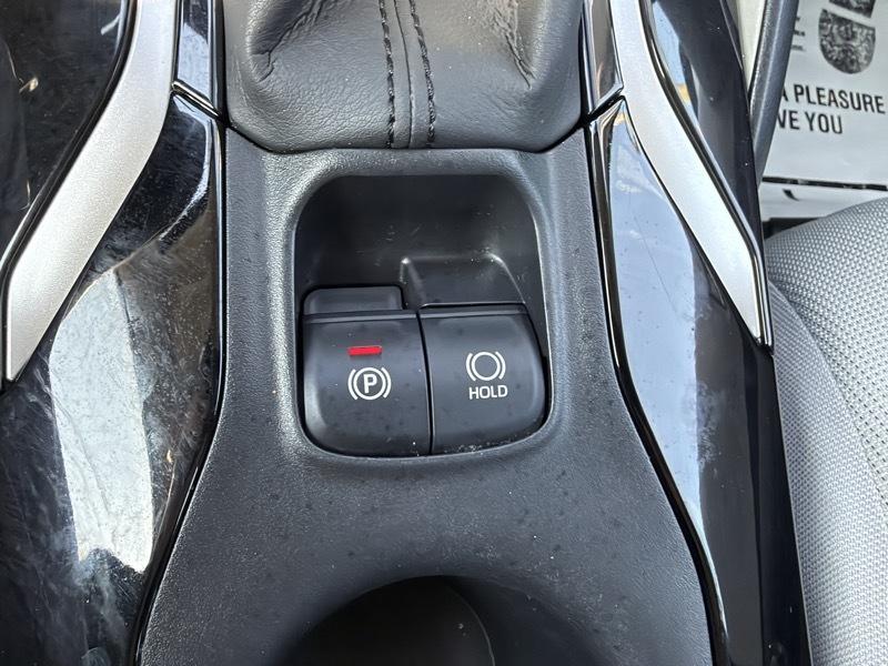 Toyota Corolla LE Hybrid 2021