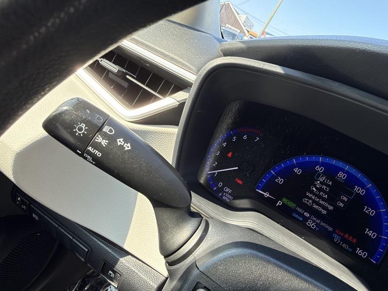 Toyota Corolla LE Hybrid 2021