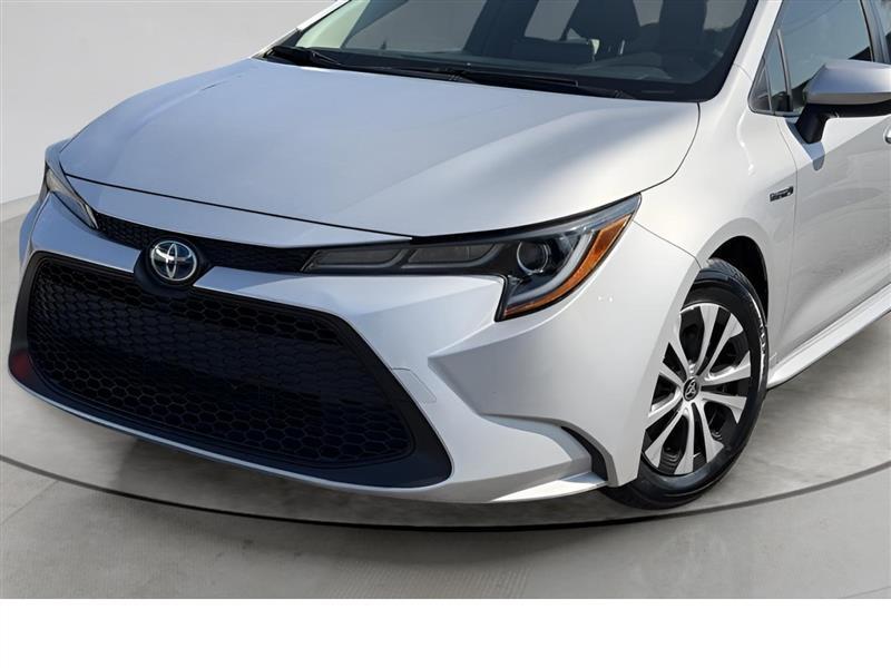 Toyota Corolla LE Hybrid 2021